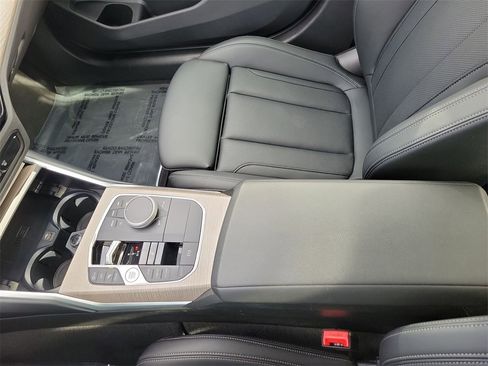 Used 2025 BMW 330i xDrive Sedan image 22