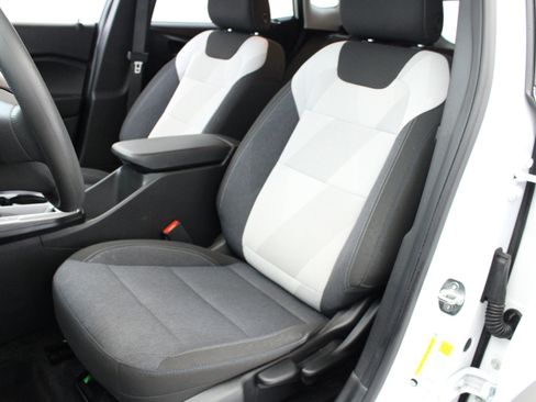 Used 2024 Chevrolet Trax LS image 24