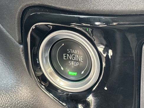 Used 2025 GMC Sierra 1500 Elevation w/ Preferred Package image 25