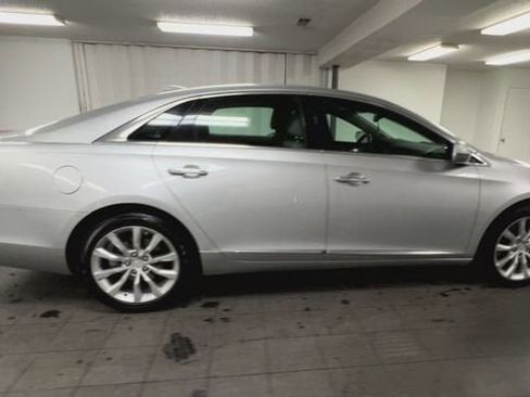 Certified 2017 Cadillac XTS Luxury image 9