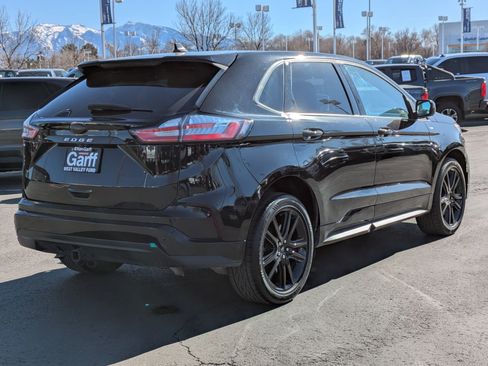 Used 2023 Ford Edge ST-Line w/ Class II Trailer Tow Package image 3