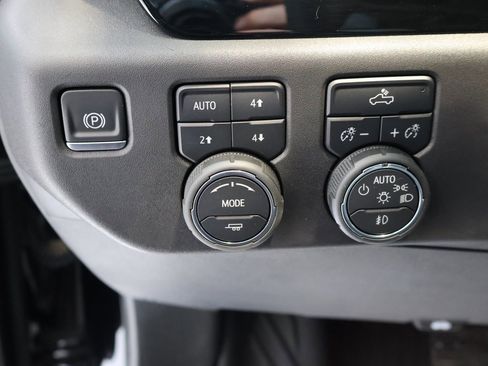 Used 2024 Chevrolet Silverado 1500 LT Trail Boss w/ Convenience Package II image 14