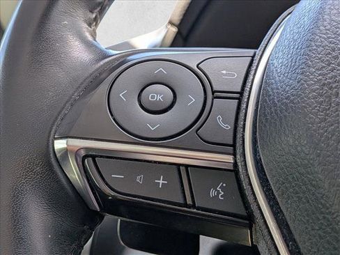 Used 2019 Toyota Camry XSE FWD image 11