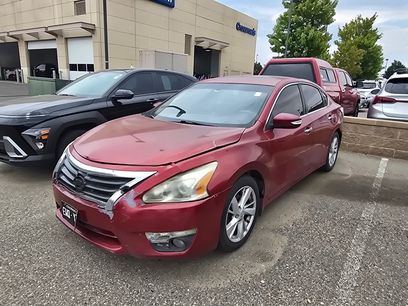 Used 2015 Nissan Altima 2.5 SV w/ Convenience Package