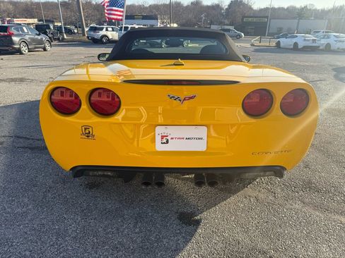 Used 2005 Chevrolet Corvette Convertible w/ Preferred Equipment Group image 4