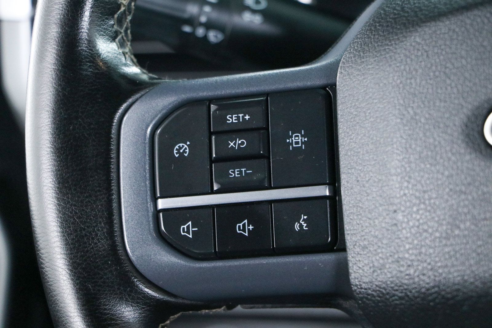 Used 2023 Ford F150 XLT w/ Equipment Group 302A High AWD/4WD image 14