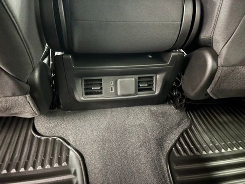 New 2026 GMC Sierra 1500 SLE w/ Preferred Package AWD/4WD image 10