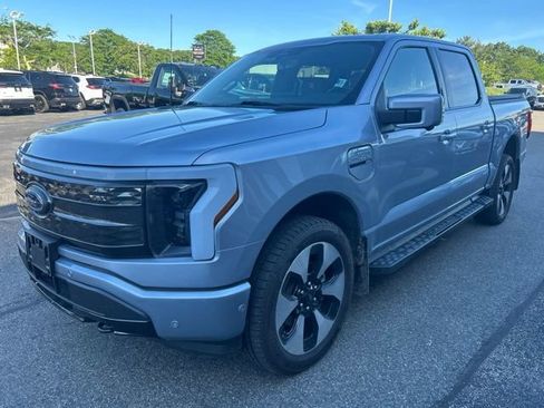 Used 2022 Ford F150 Lightning Platinum AWD/4WD image 7