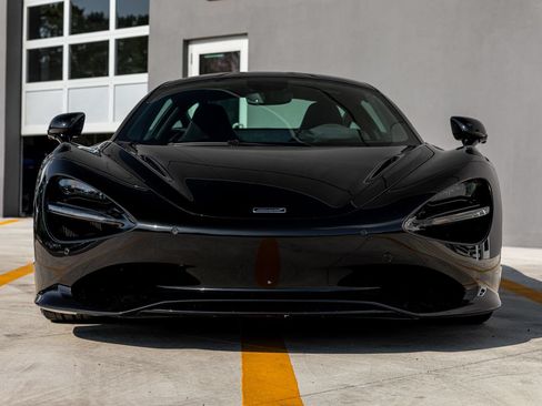 Used 2024 McLaren 750S RWD image 34