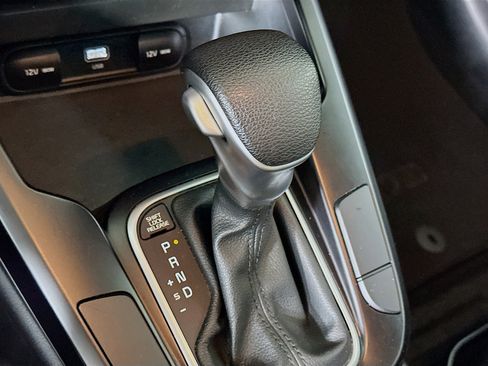 Used 2025 Kia Soul LX w/ LX Technology Package image 24