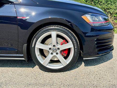 Used 2015 Volkswagen GTI SE w/ Lighting Package (SEL) FWD image 12