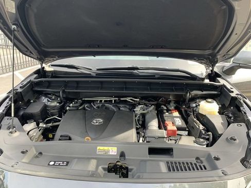 Certified 2020 Toyota Highlander Limited image 16