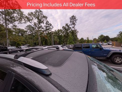 Used 2018 Toyota RAV4 XLE FWD image 11