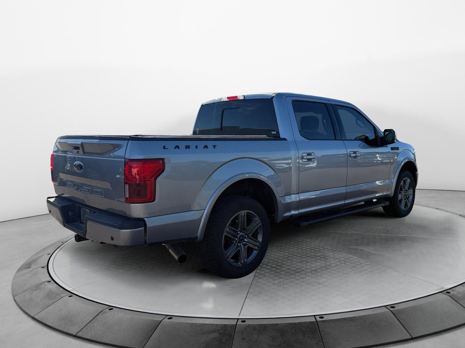 Used 2020 Ford F150 Lariat w/ Equipment Group 502A Luxury AWD/4WD image 5