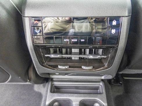 New 2025 Jeep Grand Cherokee L Laredo w/ Luxury Tech Group I image 30