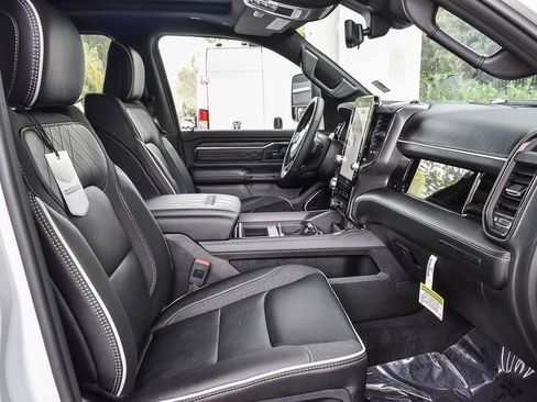 New 2025 RAM 1500 Limited image 16