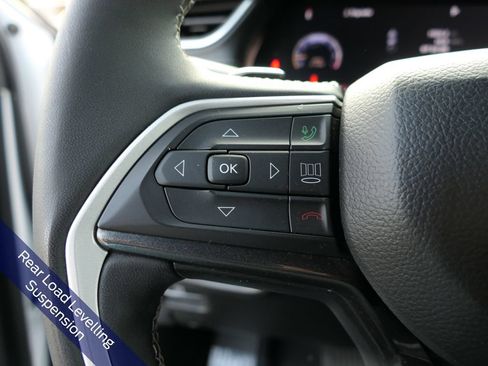 Used 2023 Jeep Grand Cherokee Altitude AWD/4WD image 16