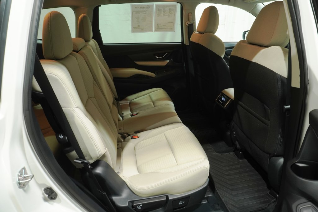 Used 2019 Subaru Ascent Premium AWD/4WD image 16