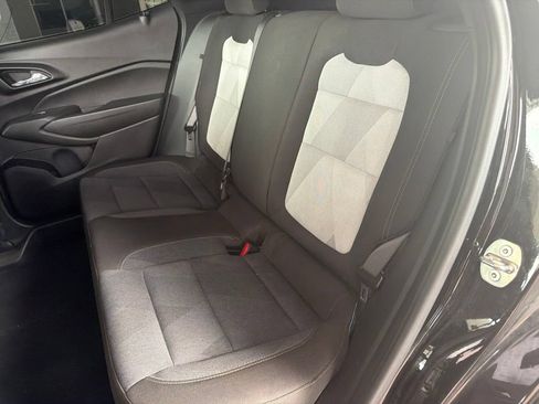 Used 2024 Chevrolet Trax RS w/ Sunroof Package FWD image 12