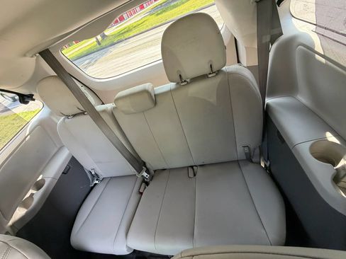 Used 2016 Toyota Sienna XLE w/ Protection Package AWD/4WD image 21