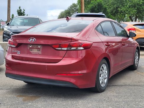 Used 2017 Hyundai Elantra SE FWD image 15