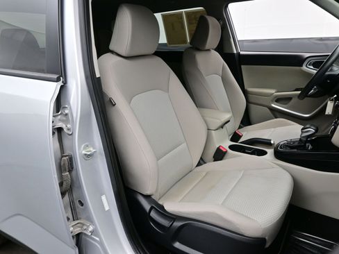 Used 2020 Kia Soul LX image 14