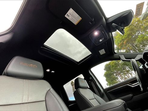 Used 2026 Chevrolet Silverado 1500 High Country w/ Technology Package image 14