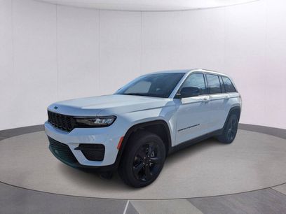 New 2025 Jeep Grand Cherokee Altitude