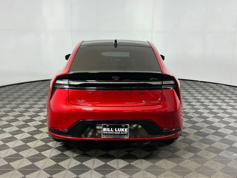 Used 2024 Toyota Prius Prime Premium image 9