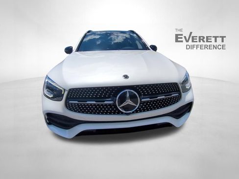 Used 2021 Mercedes-Benz GLC 300 4MATIC image 2