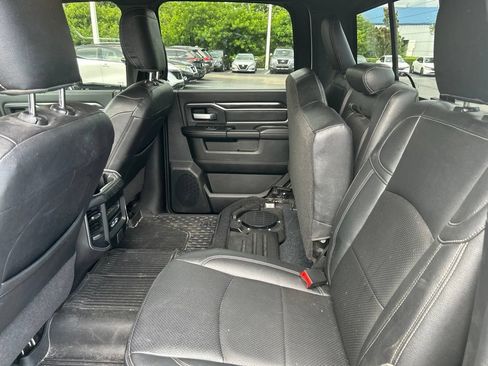 Used 2024 RAM 2500 Big Horn w/ Night Edition AWD/4WD image 10