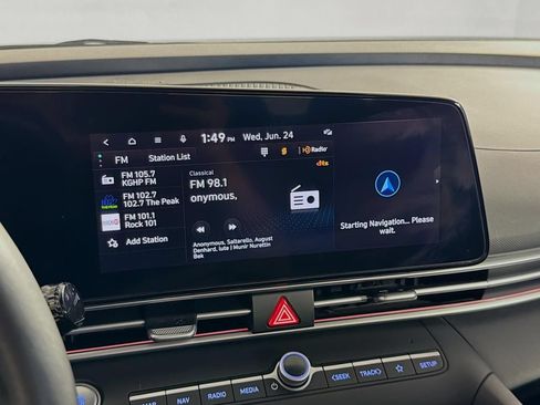 Used 2024 Hyundai Elantra SEL FWD image 39