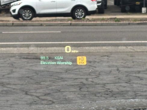 Used 2015 Cadillac Escalade Platinum image 30