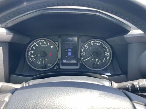 Used 2019 Toyota Tacoma TRD Sport AWD/4WD image 16