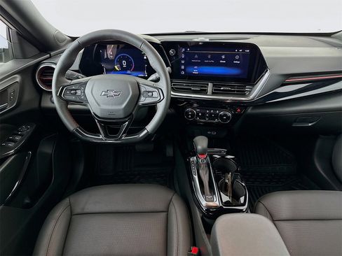 Used 2026 Chevrolet Trax RS w/ Driver Confidence Package image 21