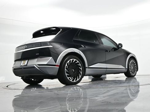 Used 2023 Hyundai Ioniq 5 Limited image 23