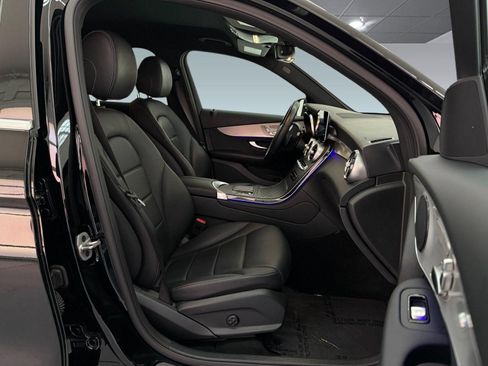 Certified 2022 Mercedes-Benz GLC 300 image 22