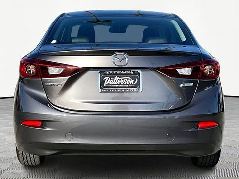 Used 2018 MAZDA MAZDA3 Touring image 4