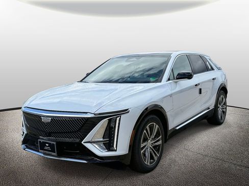New 2026 Cadillac Lyriq Luxury AWD/4WD image 5