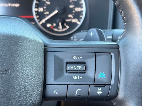 Certified 2025 Nissan Rogue SV FWD image 26