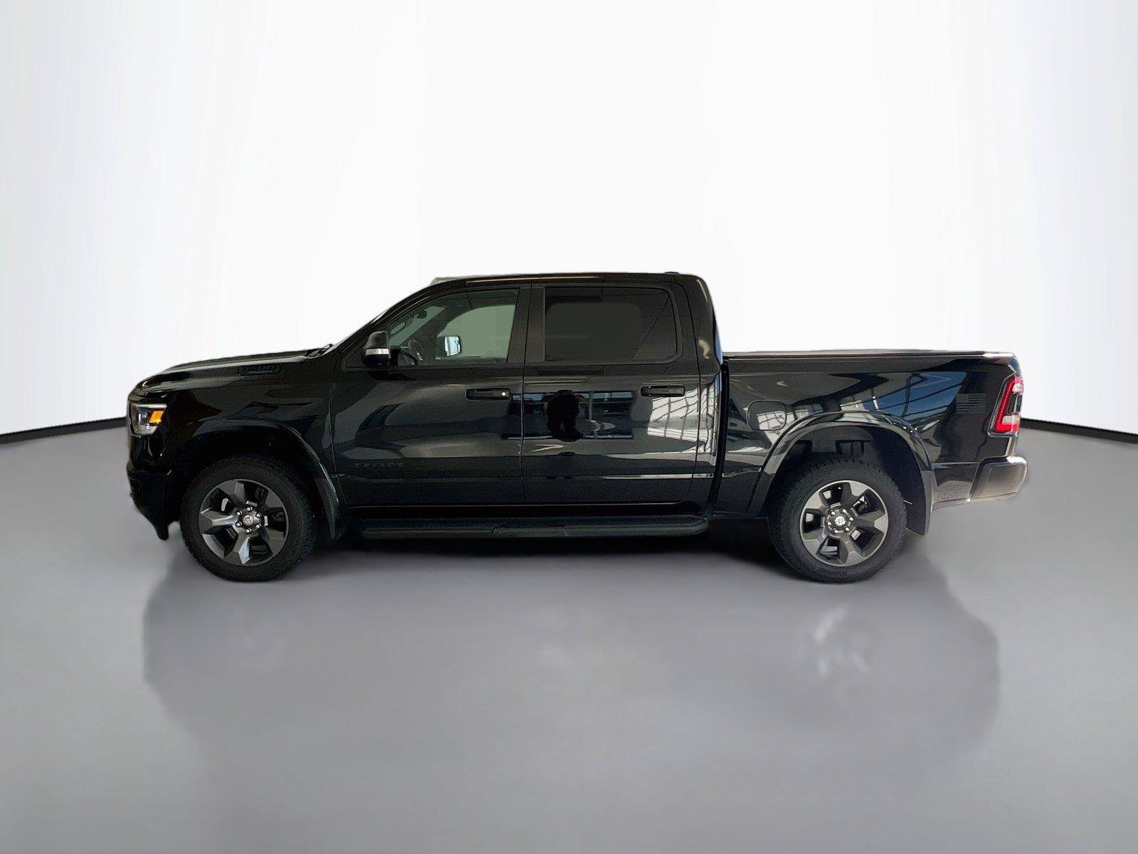 Used 2022 RAM 1500 Big Horn w/ Built-to-serve Edition AWD/4WD image 8