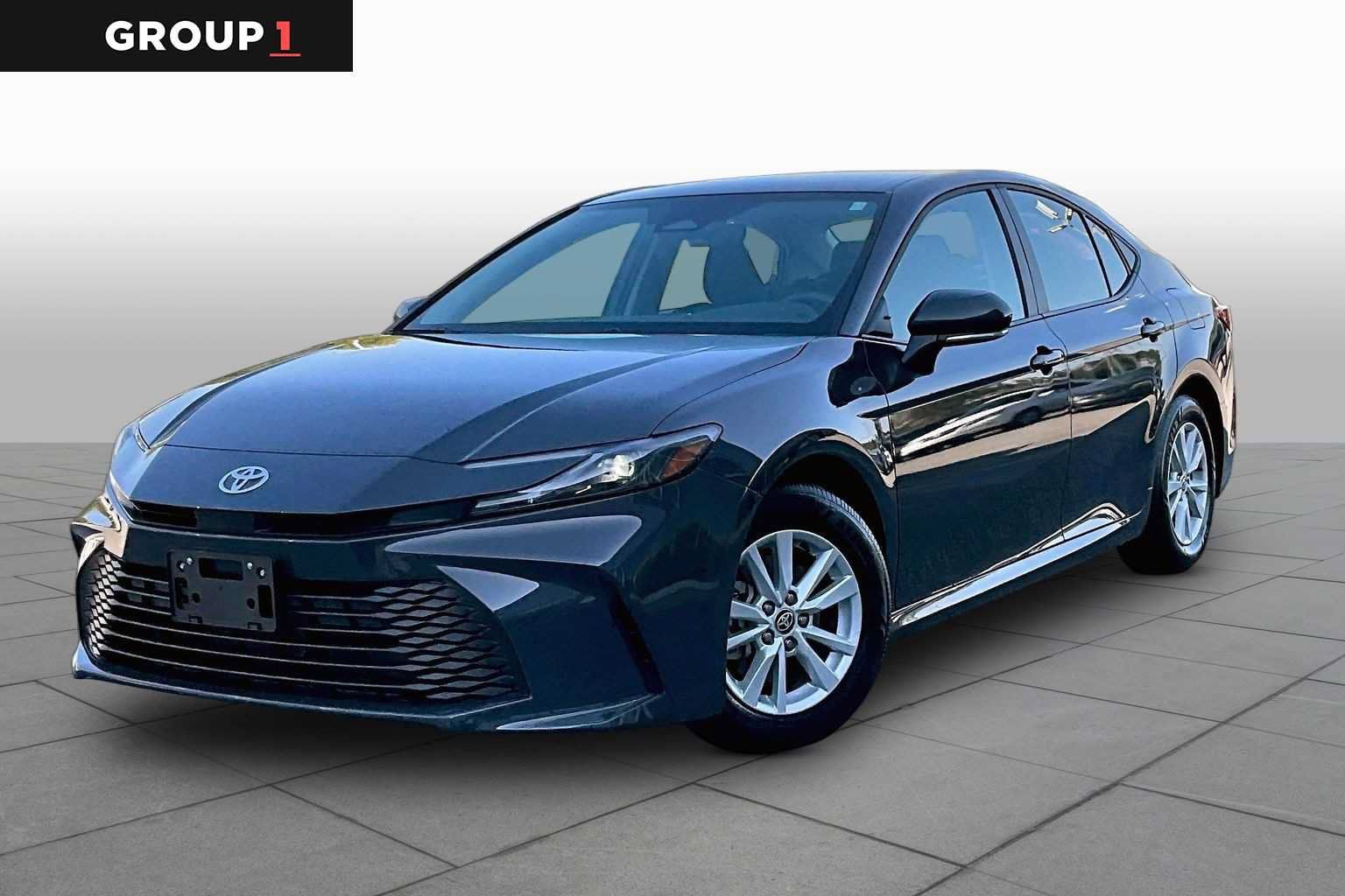 Used 2026 Toyota Camry LE w/ Convenience Package FWD image 1