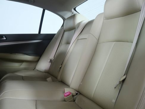 Used 2007 INFINITI G35 Journey w/ Premium Pkg image 11