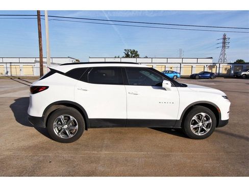 Used 2023 Chevrolet Blazer LT image 5