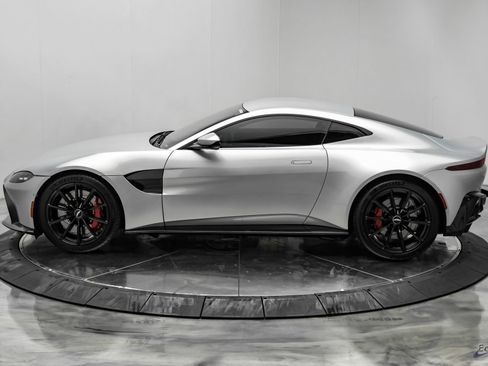 Used 2019 Aston Martin V8 Vantage Coupe RWD image 8