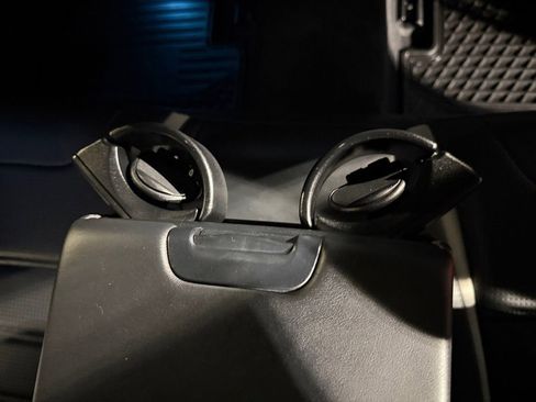 Used 2016 Mercedes-Benz C 63 AMG S image 19