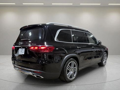 Used 2025 Mercedes-Benz GLS 450 4MATIC image 3