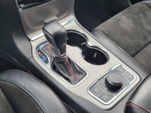 Used 2019 Jeep Grand Cherokee Trailhawk image 19