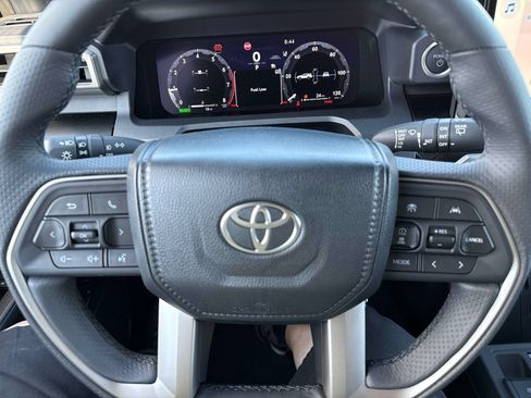 New 2026 Toyota 4Runner Limited AWD/4WD image 23