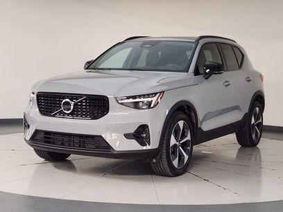 Used 2026 Volvo XC40 B5 Plus